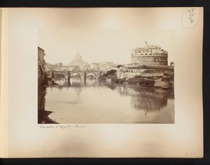 Vue du château Saint-Ange, du Tibre et de Saint-Pierre à Rome, Italie - Anonymous