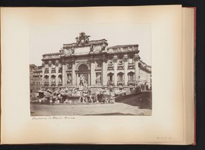 Vue de la fontaine de Trevi à Rome, Italie - Anonymous