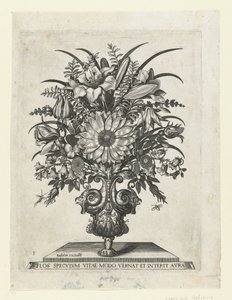 Vase grotesque avec des fleurs, y compris un tournesol - Anonymous