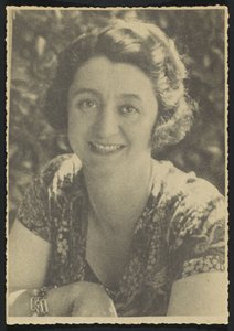 Portrait de Denise Vande Velde-Borgeaud, propriétaire d