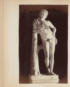 Sculpture du satyre au repos dans les musées du Capitole à Rome, Italie - Anonymous