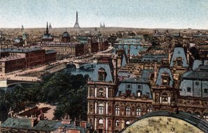 Paris : panorama des Huits Ponts sur la Seine avec la Tour Eiffel en arrière-plan. Photographie de 1920 dans « Album Artistique » de la ville de Paris. Collection privée.