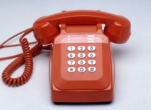 Téléphone à clé en plastique orange S63 - Anonymous Anonymous