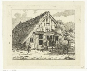 Femme debout devant une maison à Staphorst
