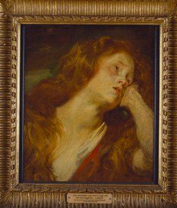 Jeune femme, buste, reposant sa tête sur sa main