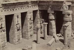 Medinet Habu : Église Copte au centre du Temple de Ramsès III - Antonio Beato