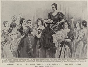 Porter la Lady Wrangler, Miss A M J E Johnson, au Newnham College, Cambridge