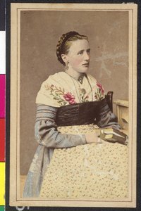 Femme en livrée - Salzbourg? - Artist Unknown