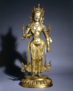 Figure en bronze doré de Padmapani debout en tribhanga, portant des bijoux de bodhisattva et une couronne, 18e siècle - Asian School