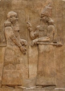 Sargon II et dignitaire, relief du palais du roi Sargon à Khorsabad, vers 716-713 av. J.-C.