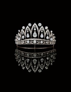 Tiare, par Fabergé, vers 1890 - August Wilhelm Holmström
