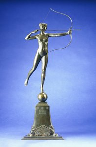 Diane de la Tour", une figure en bronze, 1899