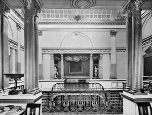 Le grand escalier, Londonderry House, 1908 - Bedford Lemere and Company