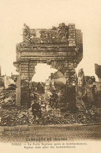 Porte de Neptune après le bombardement, Ypres