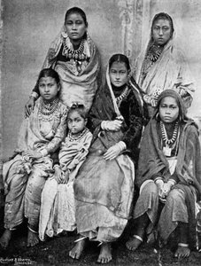 Femmes et enfants de soldats des 44e Gurkhas, 1896 - Bourne and Shepherd