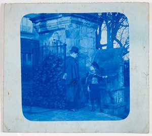 John Atkinson Grimshaw et Elaine Grimshaw aux portes de Knostrop Hall - British Photographer
