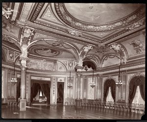 La salle de bal de l