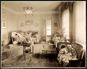 Le salon de la suite 1047 à l