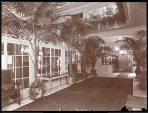 Le Hall et le Bureau d