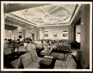 Le salon, vue vers l