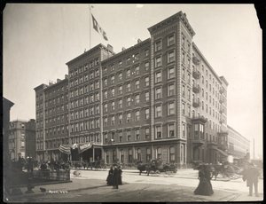 Hôtel Windsor à la 5e Avenue de la 46e à la 47e rue, New York, 1898 - Byron Company