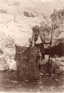 Un chasseur et un leurre, c.1894-1914 - C.A. Hornstein