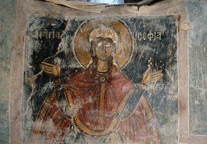 Saint, murs fresqués dans l