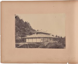 Nâgkunda. Un bungalow de mise en scène à l