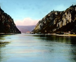 Roumanie, les Portes de Fer, une gorge sur le fleuve Danube, date de l