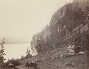 Cap Horn, fleuve Columbia, 1867 (photo) - Carleton Emmons Watkins