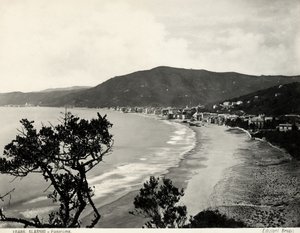 Étendue de la plage à Alassio, vers 1890 (photo n/b) - Carlo Brogi