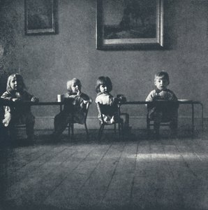Intérieur avec figures assises, 1941