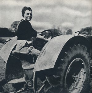 Fille de la terre, 1941