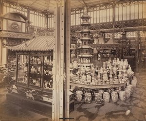 Vue de la Cour Chinoise, Bâtiment Principal, Exposition du Centenaire, Philadelphie - Centennial Photographic Co.