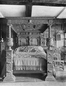 Dans la salle brune - Charles Latham