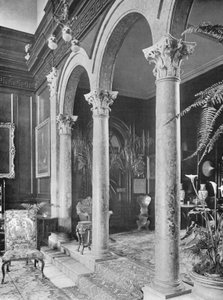 Escaliers dans le hall - Charles Latham