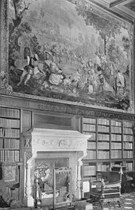 Tapisserie dans la bibliothèque