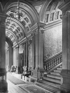 Le couloir de la serre - Charles Latham