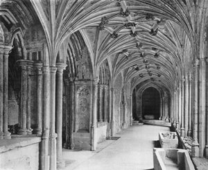 Le cloître est à Laycock Abbey, Wilts - Charles Latham