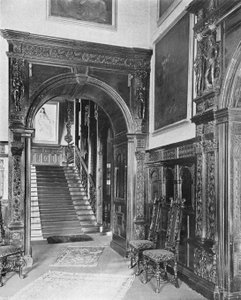 Le Hall et l