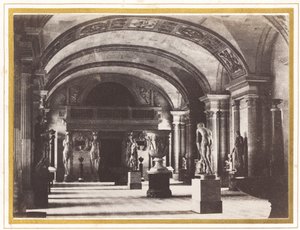 Salle des Cariatides, au Musée du Louvre