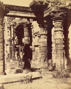 Extérieur du temple hindou à Kootub