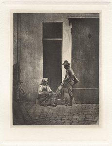 Planche IV – Pifferaro debout et paysanne italienne assise, dans la cour du 21 Quai Bourbon