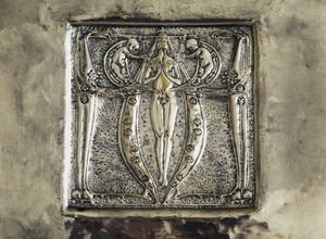 Bas-relief, détail de la décoration de la cheminée, chambre par Charles Rennie Mackintosh, Royaume-Uni, 20e siècle - Charles Rennie Mackintosh