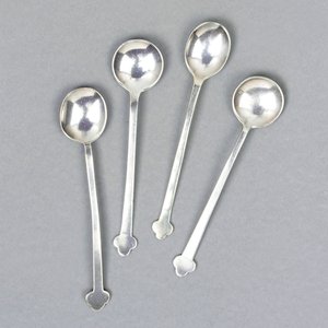 Quatre cuillères pour les salons de thé de Miss Cranston - Charles Rennie Mackintosh