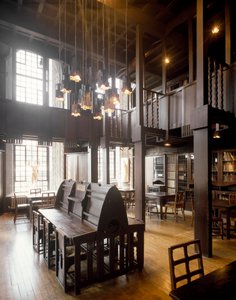Vue intérieure de la salle de lecture de l