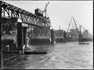 Démolition du pont de Waterloo, Lambeth, Autorité du Grand Londres, 1936 - Charles William Prickett