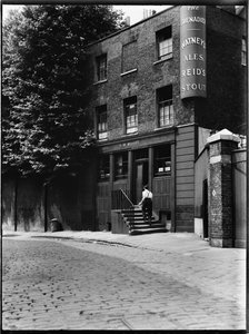 Le Grenadier, Wilton Row, Belgravia, City of Westminster - Charles William Prickett