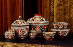 Poterie Bencharong, fin de la période Ayutthaya (1350-1767)