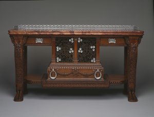 Console Vanderbilt - Christian and Gustave  Herter